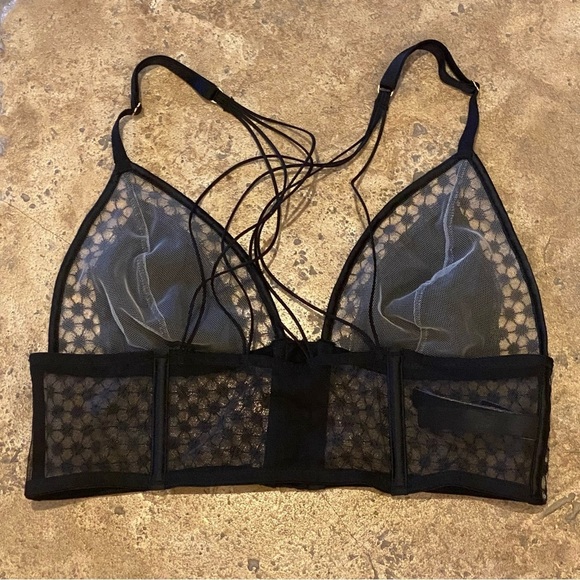 VICTORIA’S SECRET Black Triangle Satin Mesh Front Close Bralette Size Medium - Picture 4 of 8
